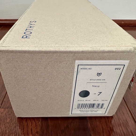 Rothy’s The Point flat navy shoe size 7 women’s, new in box. Machine washable. - Picture 2 of 5